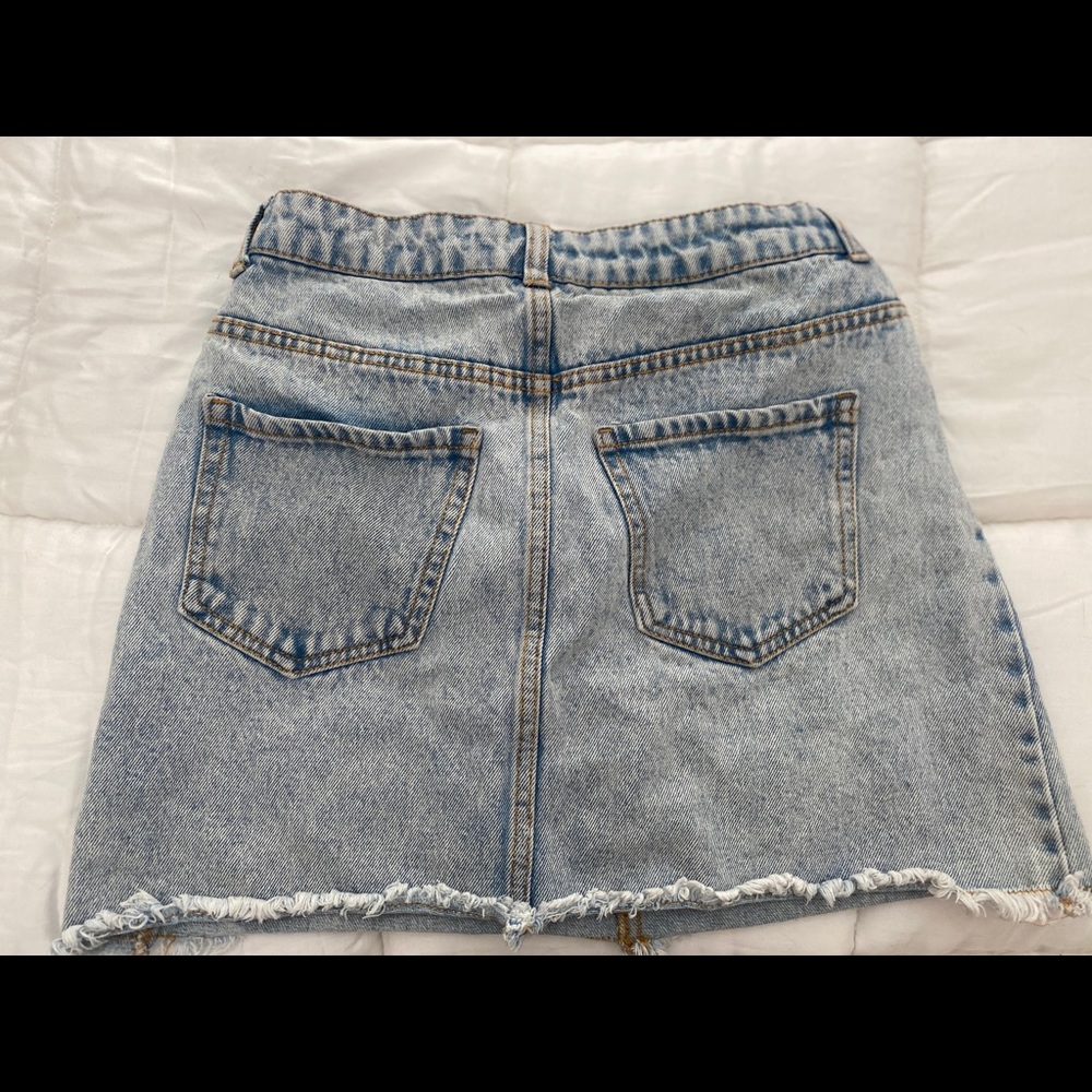 Forever 21 mini jean skirt - Picture 2 of 2